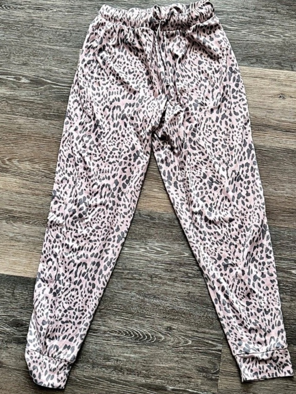 Tahari Animal Print Leggings in Pink Size Small Like New